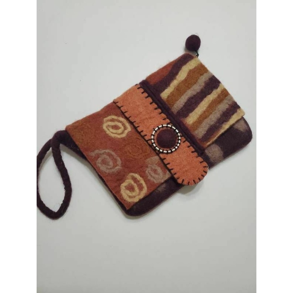 Rising Tide Womens Wristlet Wallet Brown Folding Geometric Flap Snap 100% Wool